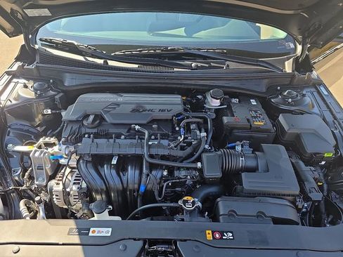 New 2026 Hyundai Elantra Limited FWD image 41