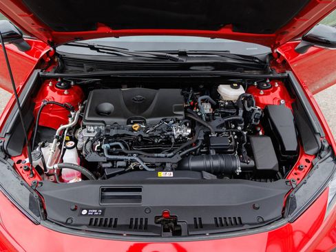 Used 2025 Toyota Camry XSE image 15