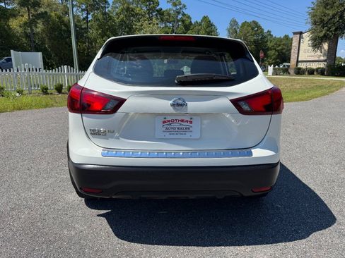 Used 2018 Nissan Rogue Sport S w/ S Appearance Package FWD image 30