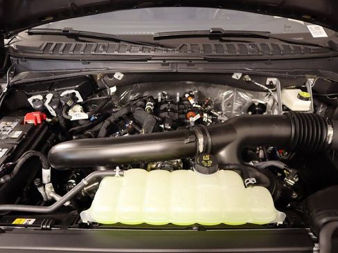 New 2025 Lincoln Navigator Reserve w/ Jet Appearance Package image 21