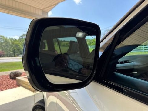 Used 2024 Jeep Grand Cherokee Summit AWD/4WD image 38