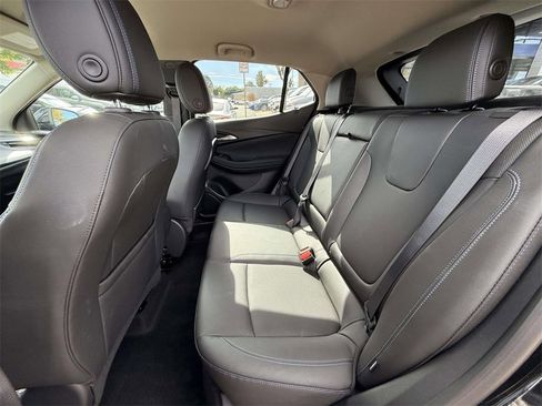 Used 2025 Buick Encore GX Sport Touring w/ Comfort Package image 21
