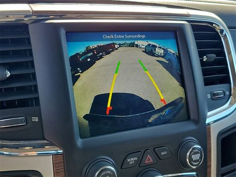 Used 2018 RAM 1500 Laramie image 28