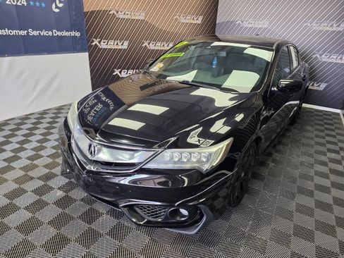 Used 2017 Acura ILX image 2