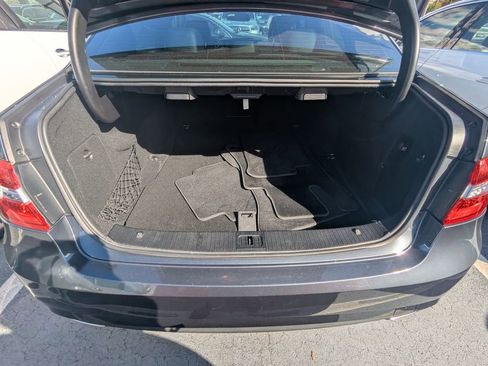 Used 2013 Mercedes-Benz E 400 Sport Sedan image 24