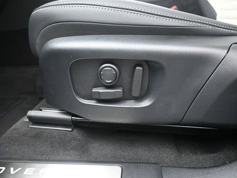 Used 2025 Land Rover Discovery Sport Dynamic SE image 20