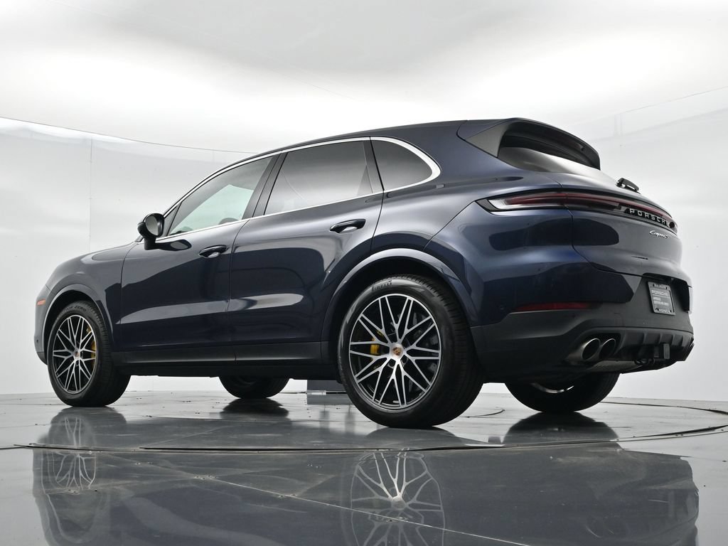 Certified 2025 Porsche Cayenne S AWD/4WD image 37