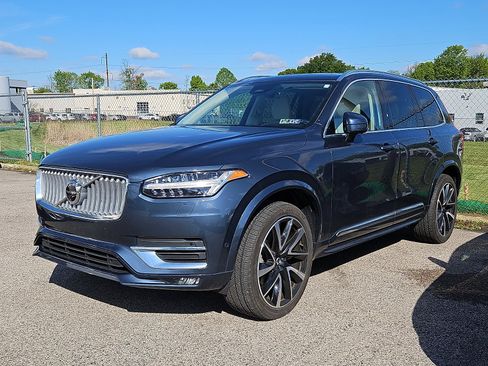 Used 2024 Volvo XC90 B6 Plus w/ Protection Package Premier AWD/4WD image 3