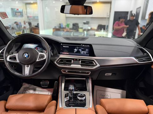 Used 2022 BMW X5 xDrive40i w/ M Sport Package AWD/4WD image 22