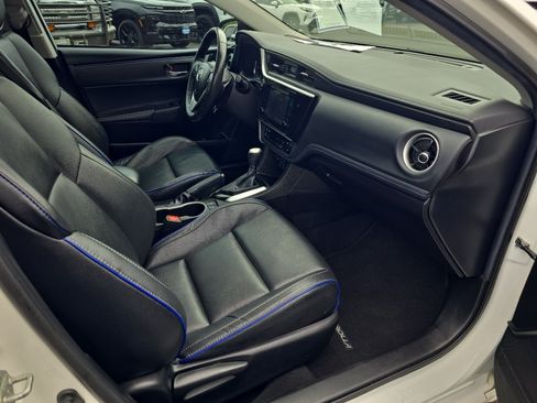 Used 2018 Toyota Corolla XSE w/ Carpet Mat Package (TMS) FWD image 16