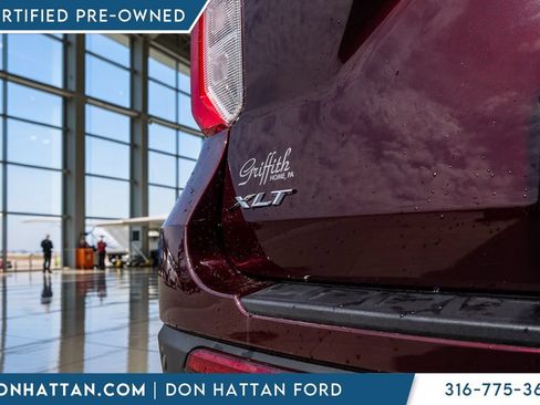 Certified 2022 Ford Explorer XLT w/ Class IV Trailer Tow Package AWD/4WD image 34