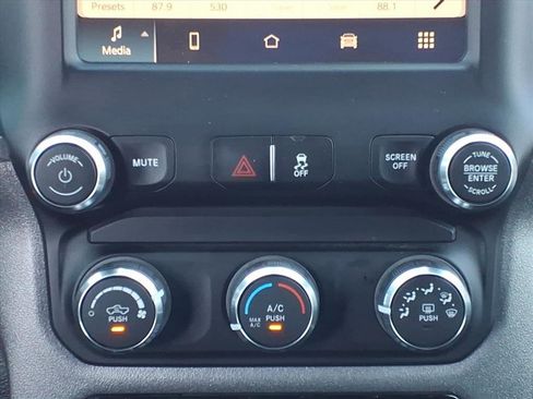 Used 2022 RAM 2500 Tradesman image 25