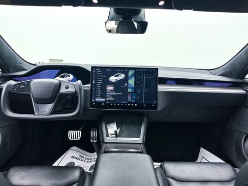 Used 2021 Tesla Model S Plaid image 26