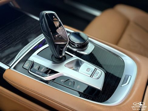 Used 2019 BMW 740i w/ Executive Package RWD image 23