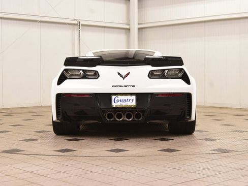 Used 2015 Chevrolet Corvette Z06 w/ 3LZ Preferred Equipment Group image 7