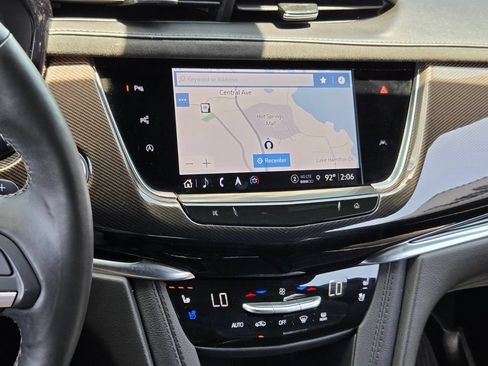 Used 2025 Cadillac XT6 Premium Luxury w/ Platinum Package AWD/4WD image 24