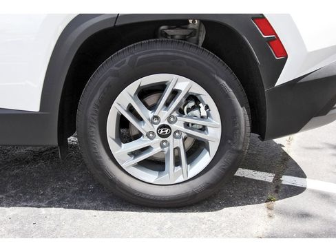 Certified 2026 Hyundai Tucson SE FWD image 31