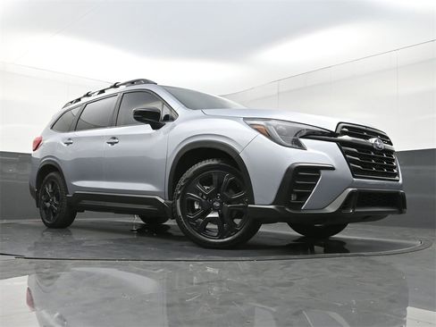 Used 2024 Subaru Ascent Onyx Edition image 26