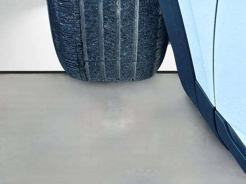 Used 2023 Volkswagen Atlas SE image 42