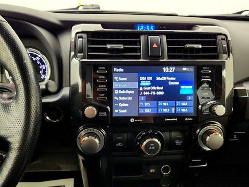 Used 2023 Toyota 4Runner TRD Off-Road Premium AWD/4WD image 17