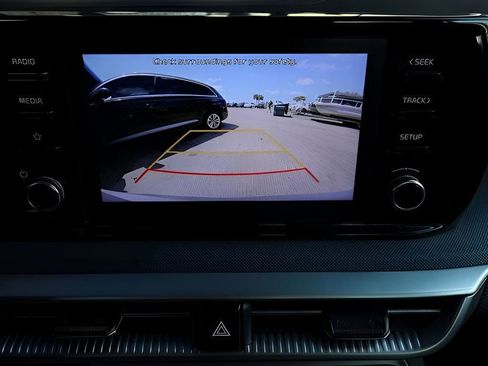 Used 2023 Kia K5 LXS image 24