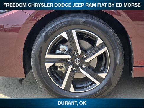 Used 2025 Nissan Sentra SV FWD image 7