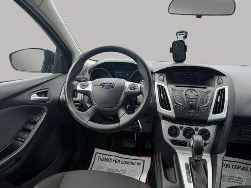 Used 2014 Ford Focus SE FWD image 19