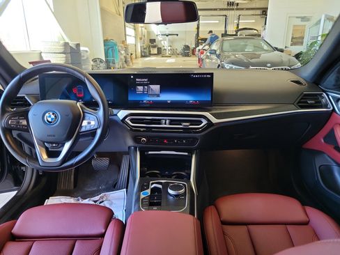 Used 2023 BMW i4 eDrive35 w/ Premium Package image 18