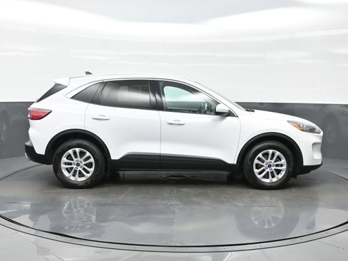 Used 2020 Ford Escape SE AWD/4WD image 7