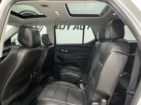 Used 2019 Chevrolet Traverse Premier w/ Driver Confidence II Package FWD image 30