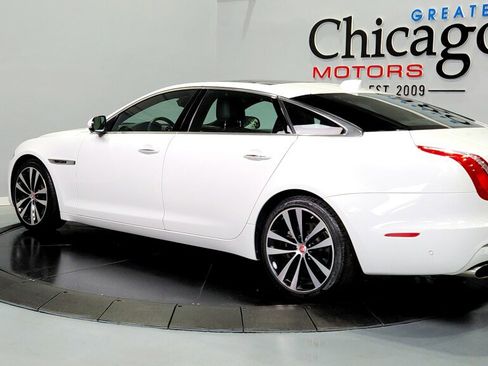 Used 2019 Jaguar XJ AWD image 6