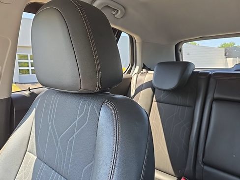 Used 2018 Chevrolet Trax LT w/ LT Convenience Package AWD/4WD image 31