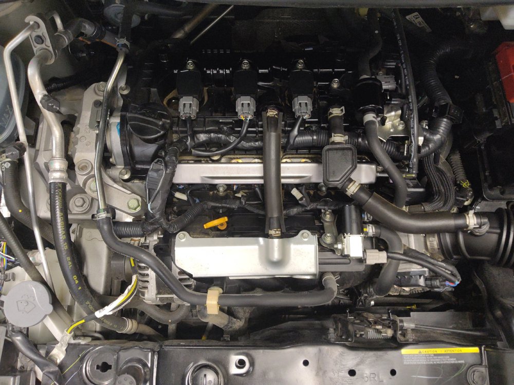 Used 2025 Nissan Versa SV FWD image 30