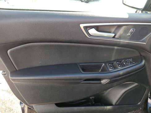 Certified 2022 Ford Edge SEL w/ Convenience Package image 12