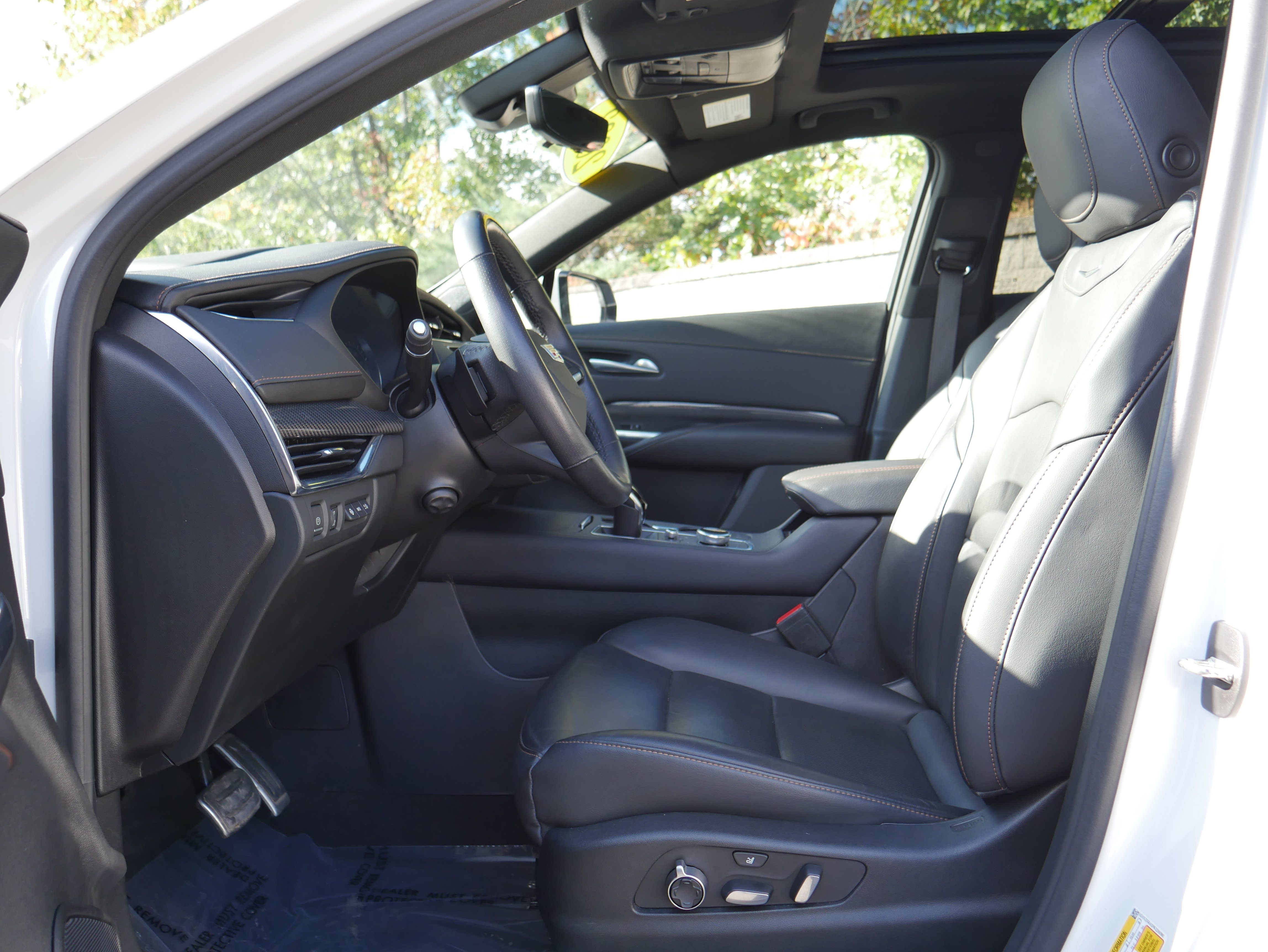 Used 2023 Cadillac XT4 Sport AWD/4WD image 12