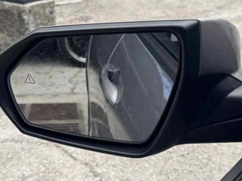 Used 2023 Hyundai Elantra SE FWD image 15