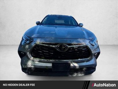 Used 2022 Toyota Highlander Limited