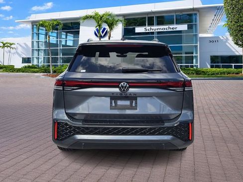 New 2026 Volkswagen Tiguan SE R-Line FWD image 6