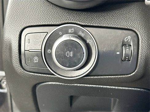 Used 2022 Alfa Romeo Giulia Ti image 24