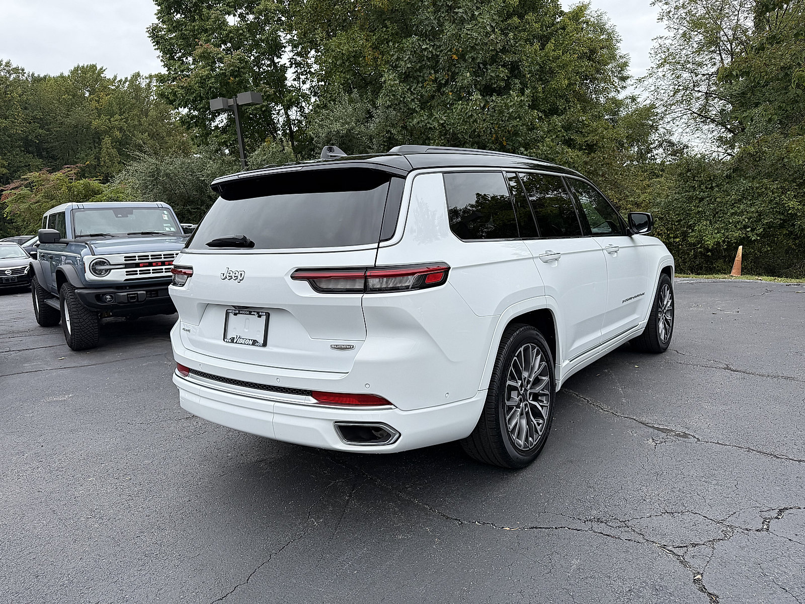 Certified 2025 Jeep Grand Cherokee L Summit AWD/4WD image 6