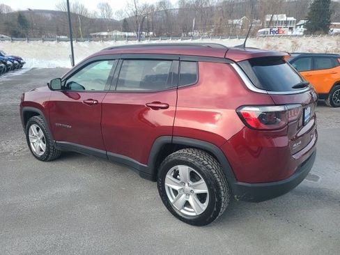 Used 2022 Jeep Compass Latitude w/ Convenience Group image 3