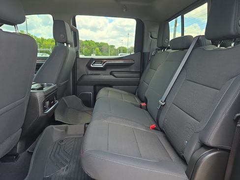 Used 2024 Chevrolet Silverado 1500 RST AWD/4WD image 18