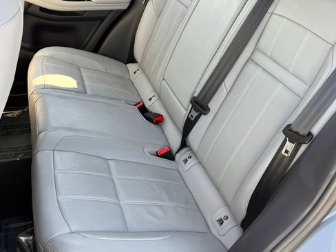 Used 2022 Land Rover Range Rover Evoque SE image 18