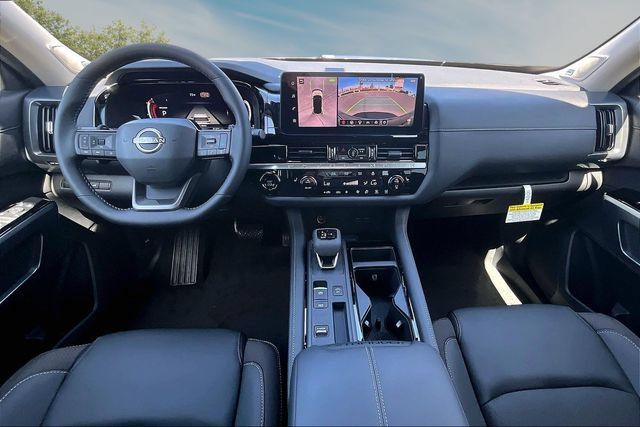 New 2026 Nissan Pathfinder SL w/ SL Premium Package FWD image 5