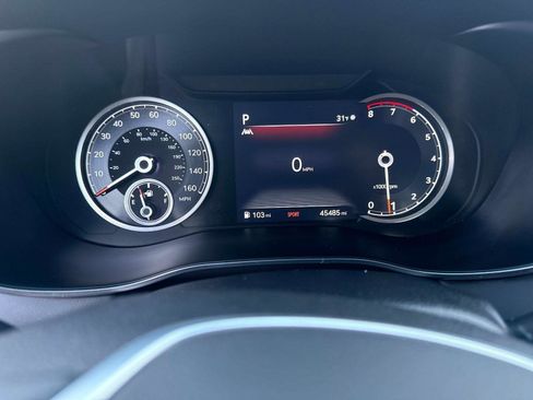 Used 2022 Genesis G70 2.0T image 28