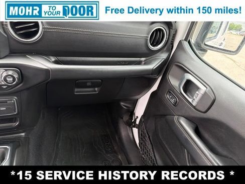 Used 2020 Jeep Wrangler Unlimited Sahara AWD/4WD image 31