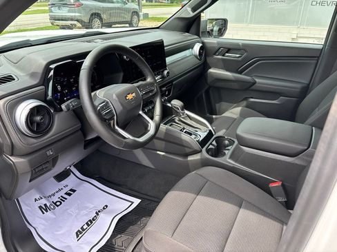 Used 2024 Chevrolet Colorado LT w/ LT Convenience Package II RWD image 18