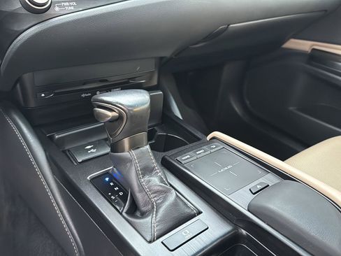 Certified 2021 Lexus ES 350 w/ Accessory Package image 24