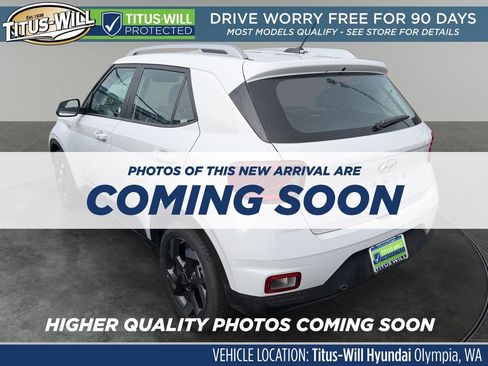 Used 2025 Hyundai Venue SEL FWD image 3