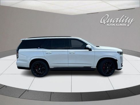Used 2022 Cadillac Escalade Sport w/ Touring Package AWD/4WD image 2